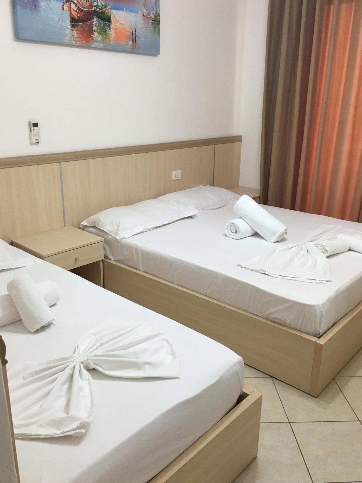 Apart-Hotel Alvi Sarandë Exterior foto