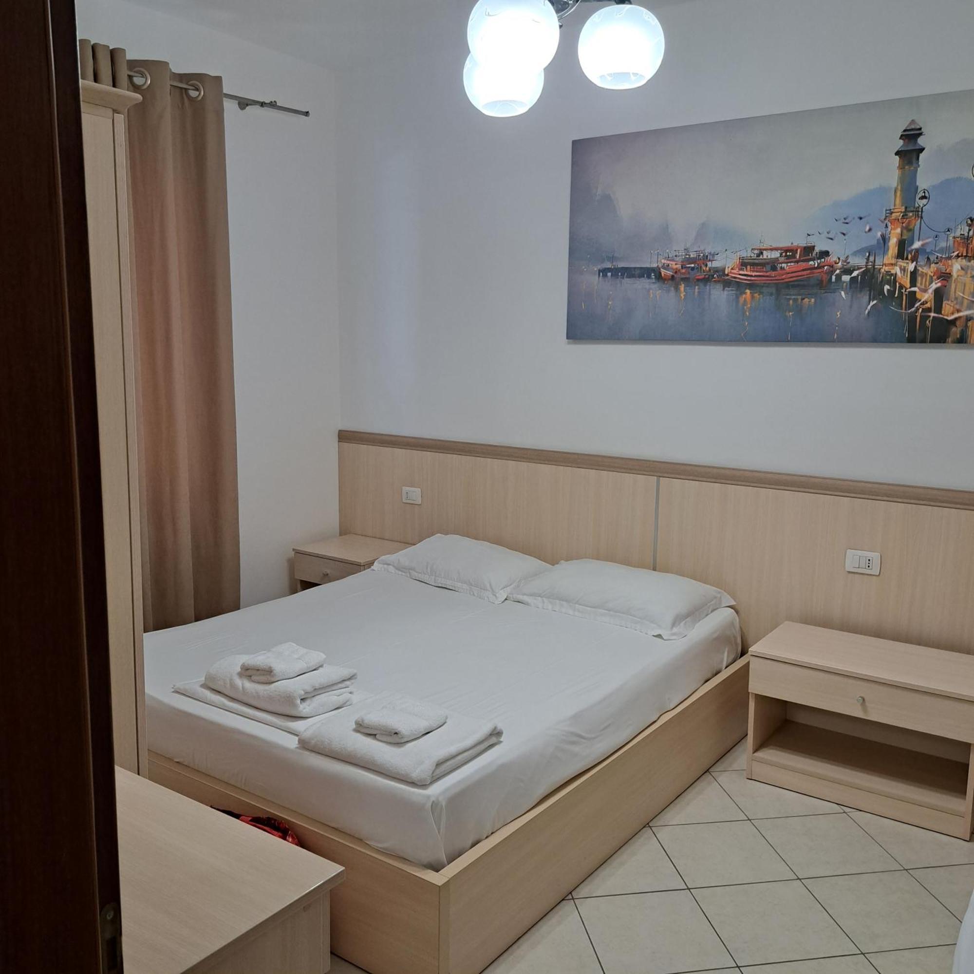 Apart-Hotel Alvi Sarandë Exterior foto