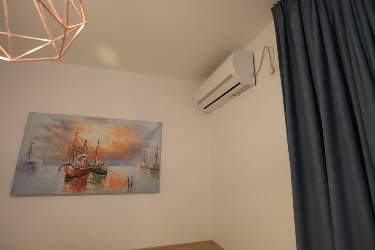 Apart-Hotel Alvi Sarandë Exterior foto