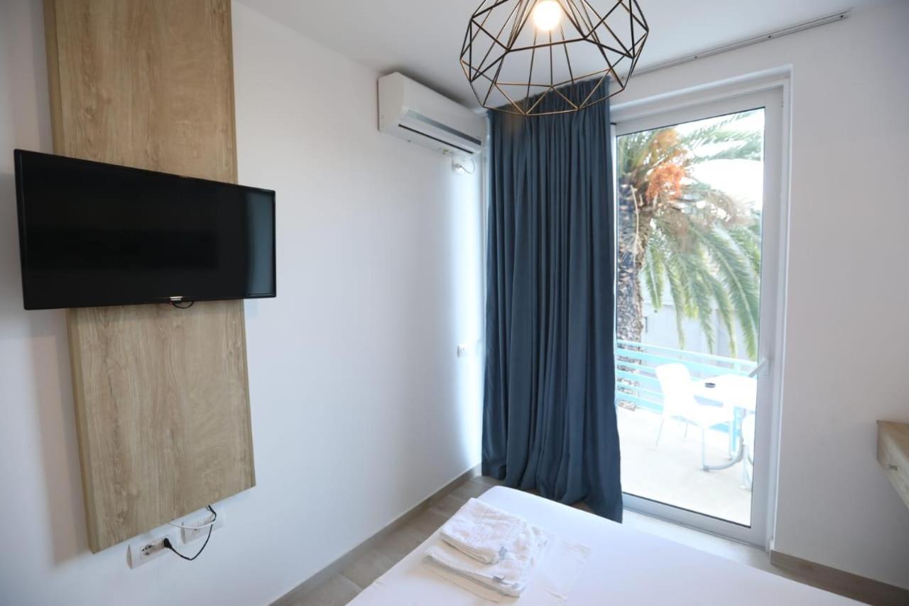 Apart-Hotel Alvi Sarandë Exterior foto